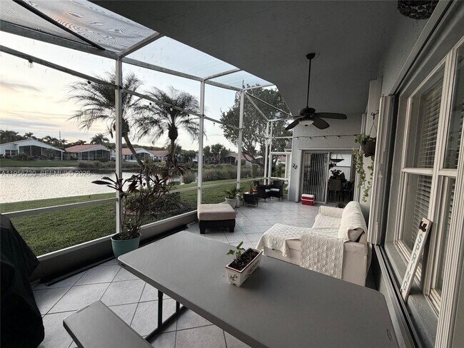 Building Photo - 10390 Utopia Cir E