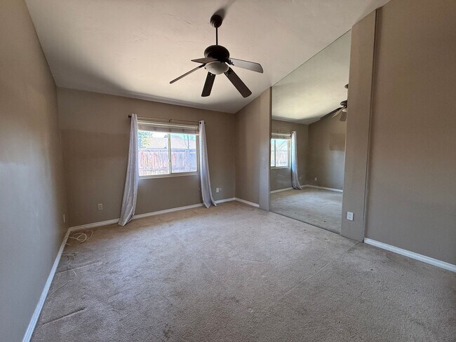 Building Photo - Charming Single-Level Townhome in Cape Concord