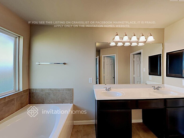 Building Photo - 55 San Simeon Dr