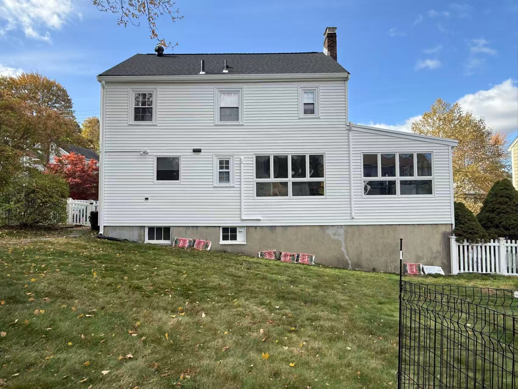 Building Photo - 48 Watson Rd