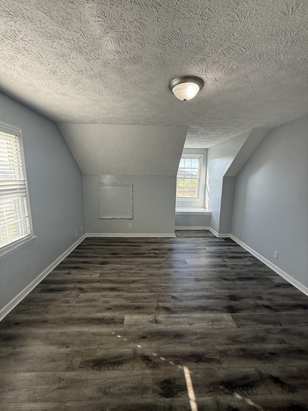 Building Photo - 508 Veterans Pkwy