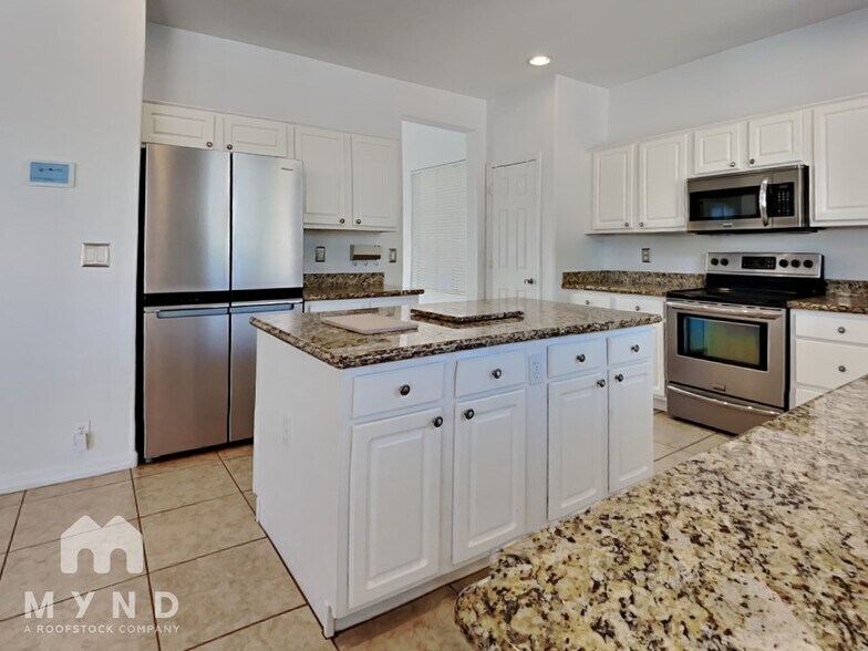 Building Photo - 22032 N 33rd Dr