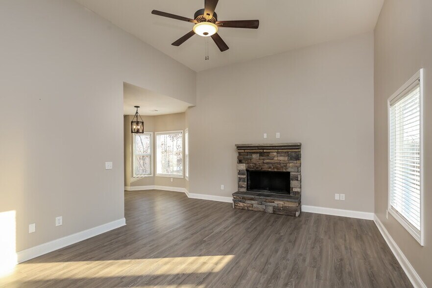 Building Photo - 80 Emmette Dr