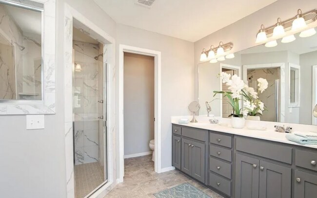 Building Photo - LOOK AT THIS GEM!  Schedule A Tour Today!!  Don't miss out on the Spring Special that was just ad...
