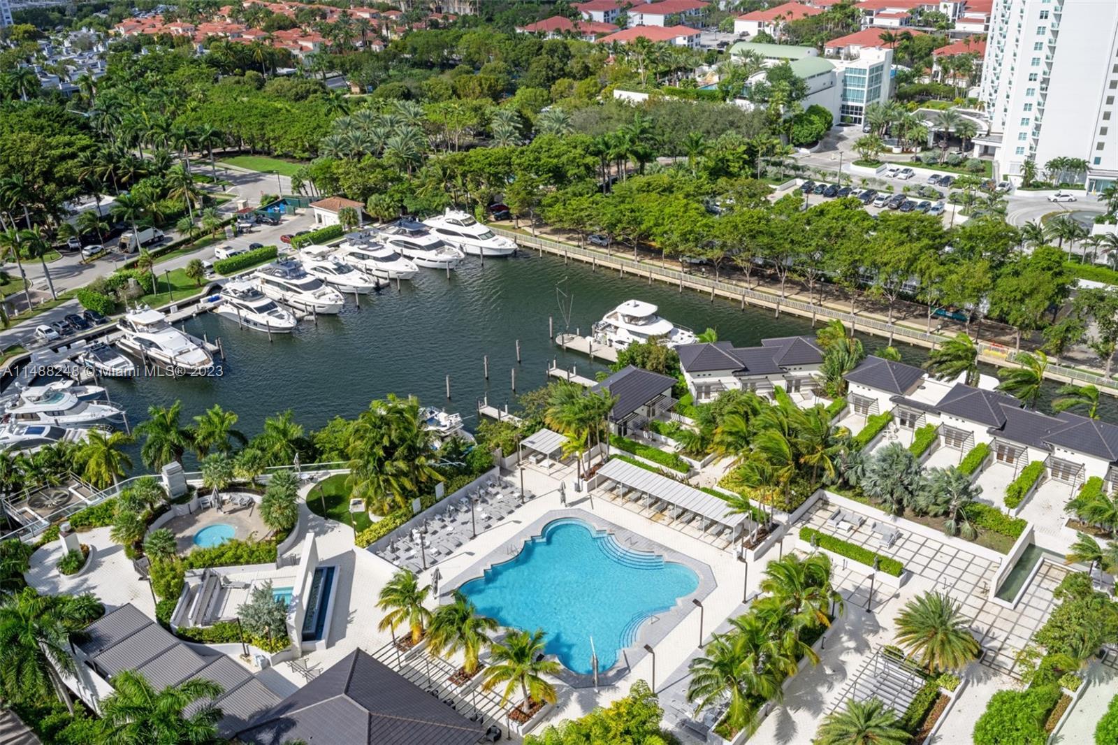 Building Photo - 7000 Island Blvd