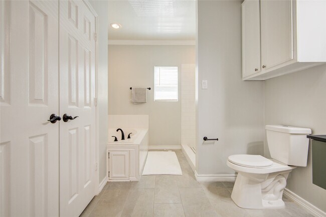 Building Photo - 2712 Link Rd