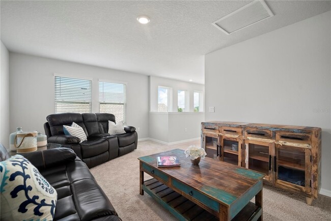 Building Photo - 5636 Silver Sun Dr