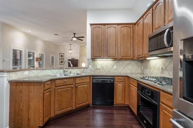 Building Photo - 7913 Southmark Dr