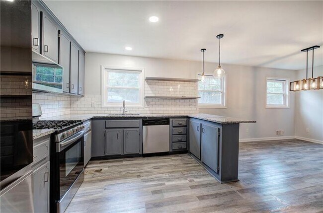 Building Photo - 5217 Highland Trail