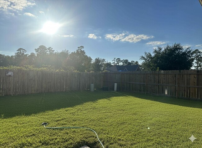 Building Photo - 2737 Sandberry Dr