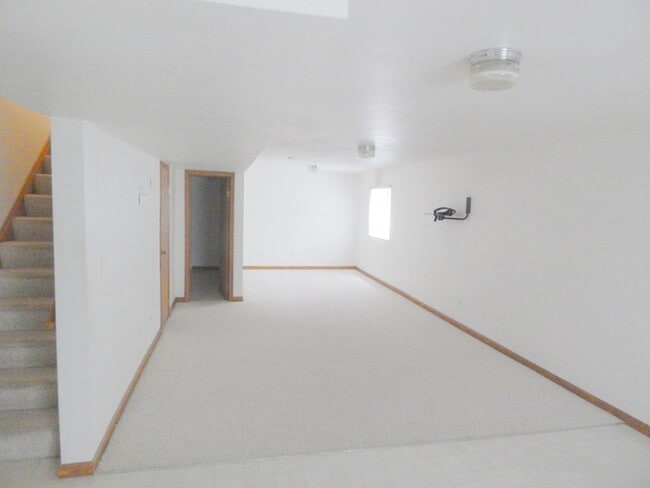 Building Photo - 718 Justice Dr