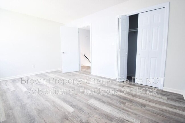 Building Photo - 2113 Grand Prix Dr