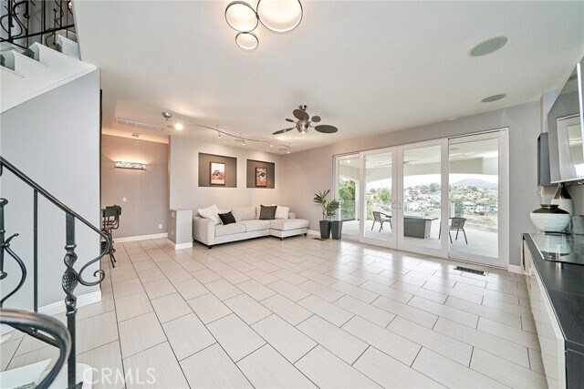 Building Photo - 30480 Sparkle Dr