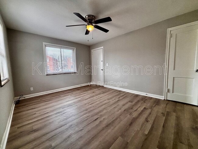 Building Photo - 235 E Xenia Dr