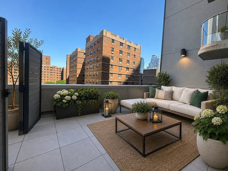 Building Photo - 104 Fleet Pl