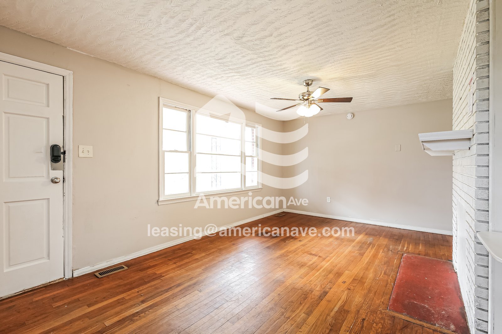 Building Photo - 115 S 1659