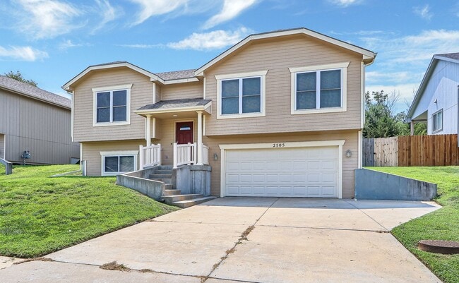 Building Photo - Gorgeous Family home for Rent!