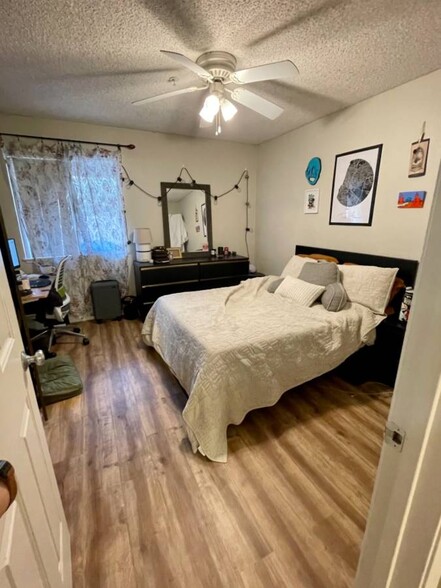 Bedroom - 8889 Caminito Plaza Centro