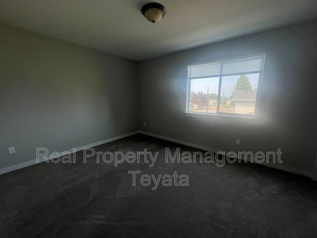 Building Photo - 289 15th St