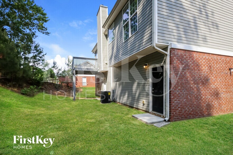 Building Photo - 731 Mallard Dr