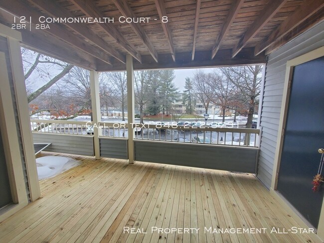 Building Photo - 121 Commonwealth Ct