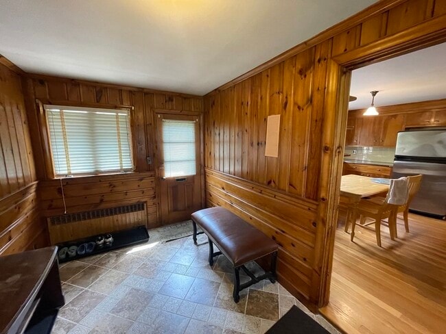 Building Photo - 204 Follen Rd
