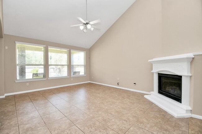 Building Photo - 6843 Bears Path Ln