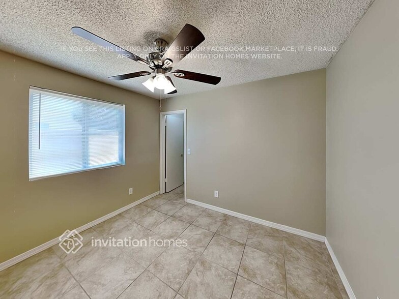 Building Photo - 5115 W Orchid Ln