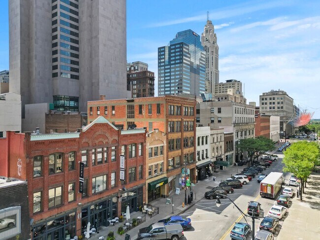 Building Photo - Gay St