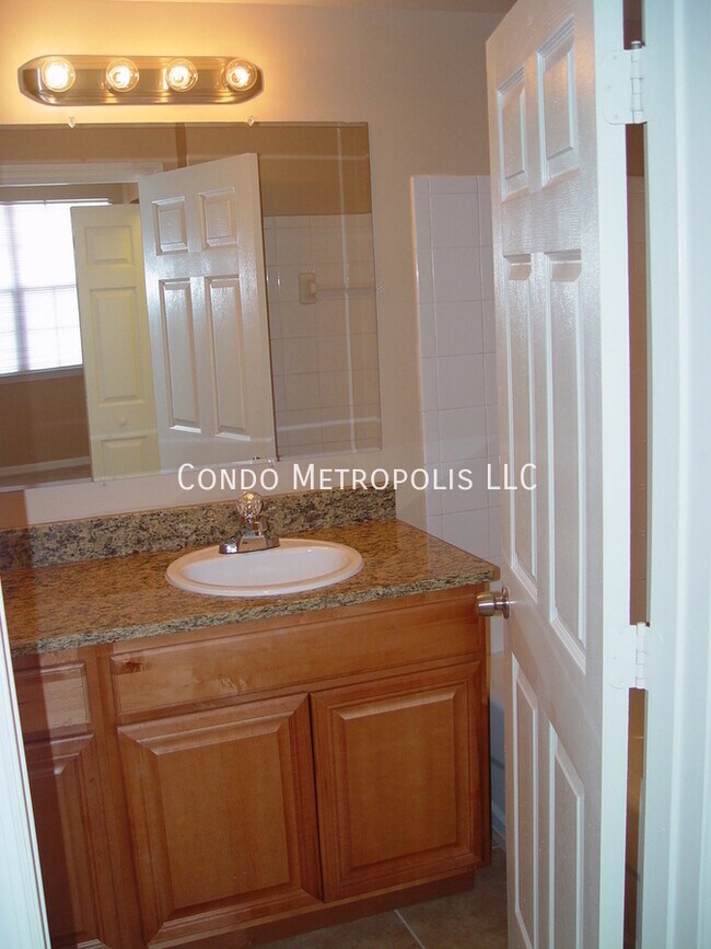 Building Photo - 10855 Windsor Walk Dr