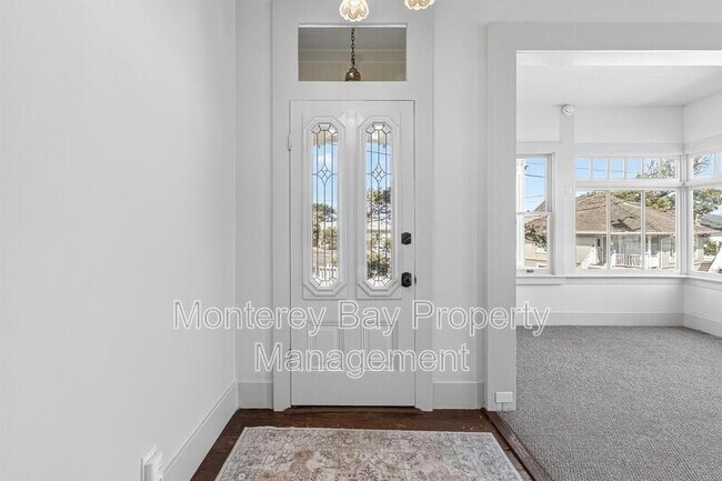 Building Photo - 225 Central Ave