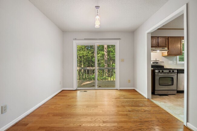 Building Photo - 3302 Lassiter St