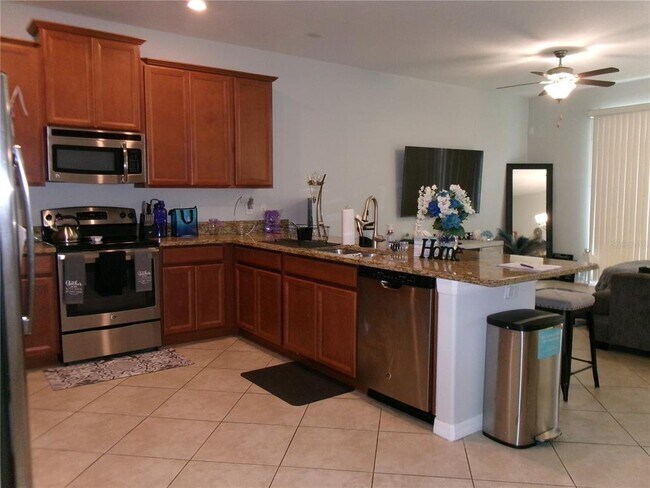 Building Photo - 6472 Sedgeford Dr