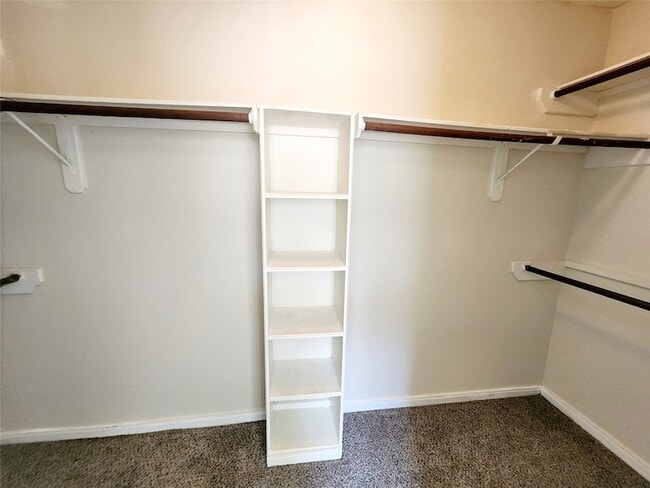 Building Photo - 19722 Ridge Falls Ct