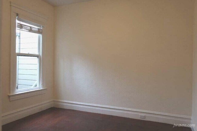 Building Photo - 445 Hoffman Ave