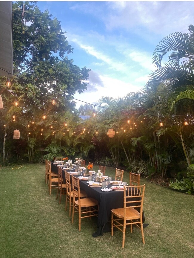 Building Photo - 41-875-875 Kalaniana?ole Hwy