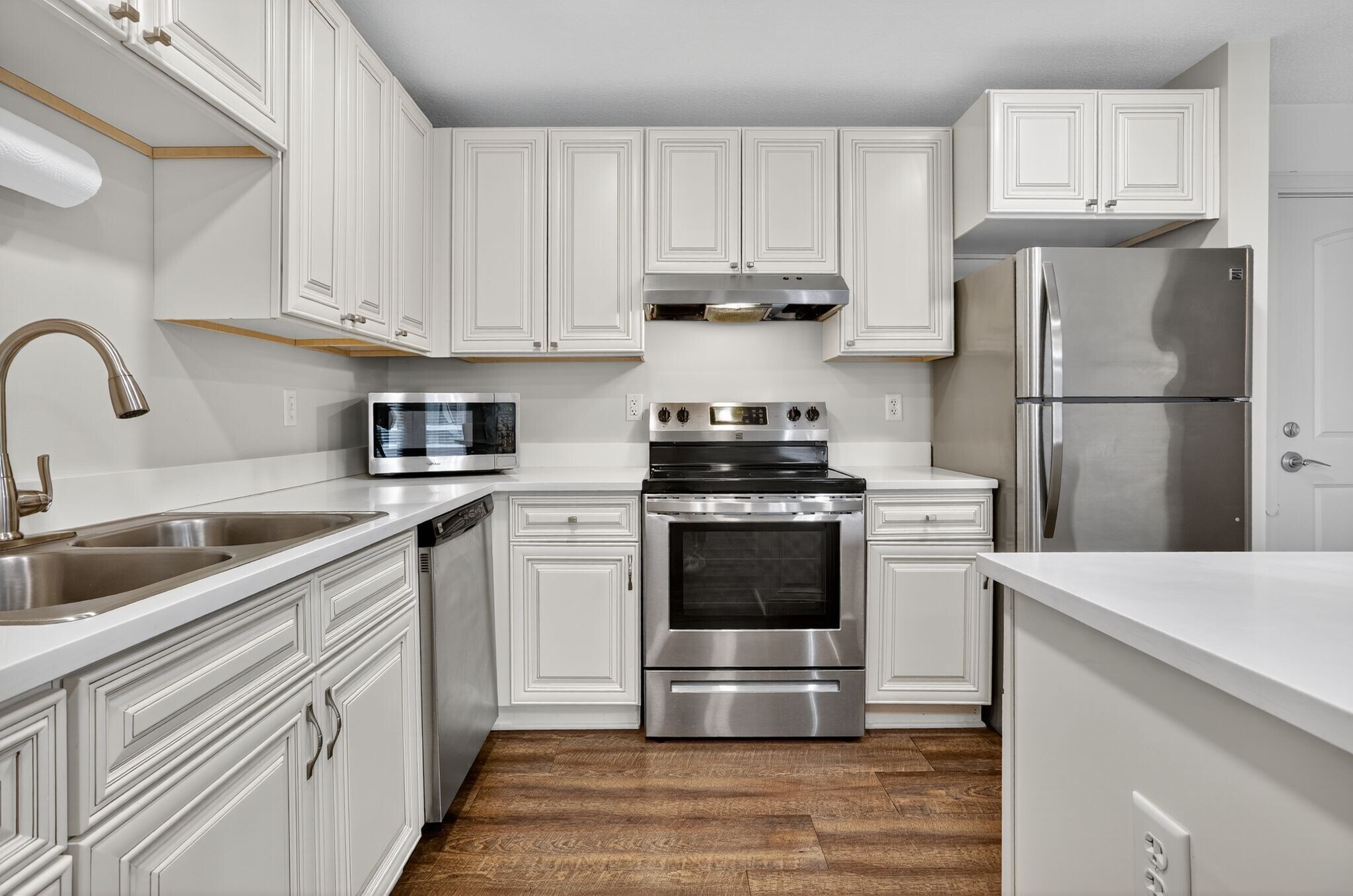 Building Photo - 2900 NE Kendallwood Pkwy