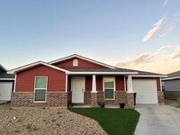 Building Photo - 9900 Desert Ave