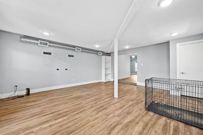 Building Photo - 3310 Bengston St