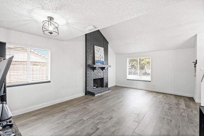 Building Photo - 6021 Jester Dr