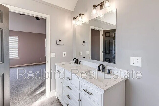 Building Photo - 1057 Meandering Way