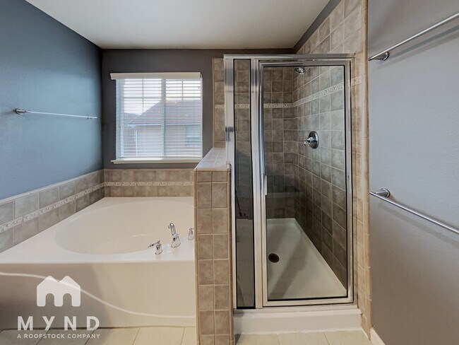 Building Photo - 6627 Sportoletti Dr