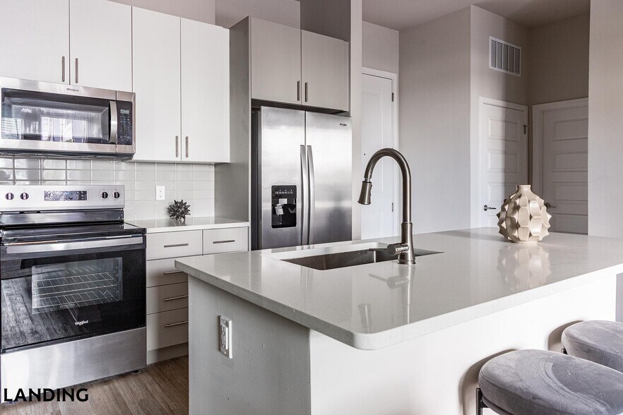 Building Photo - 4902 Cosmos Cir