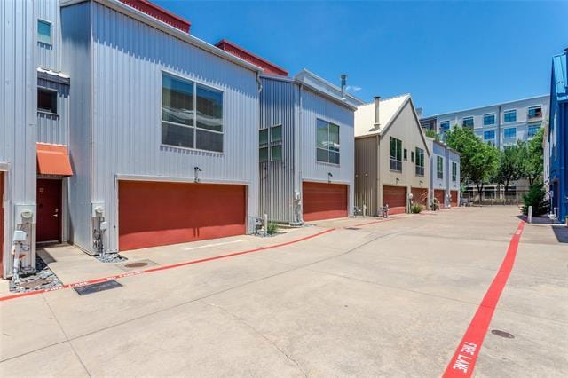 Building Photo - 4213 Dickason Ave