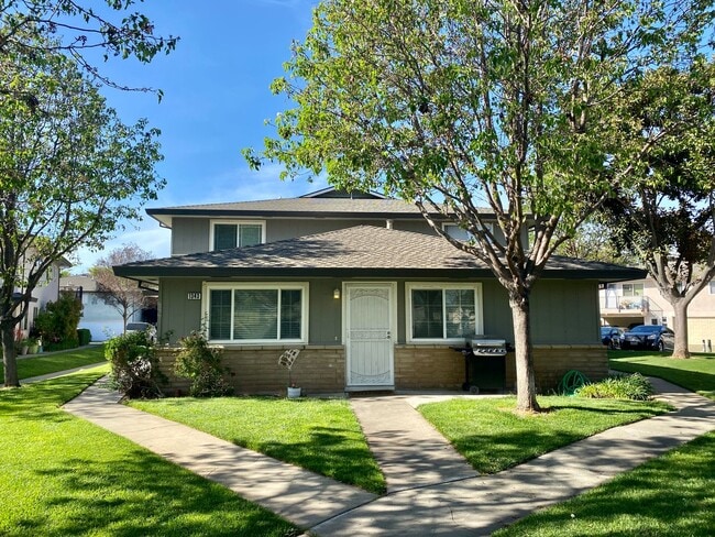 Primary Photo - BLOSSOM VALLEY - Beautifully updated condo...