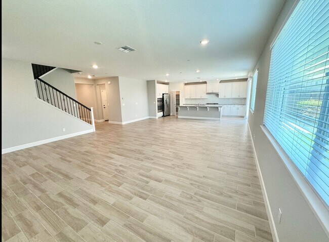 Building Photo - Beautiful home in Springlake!!