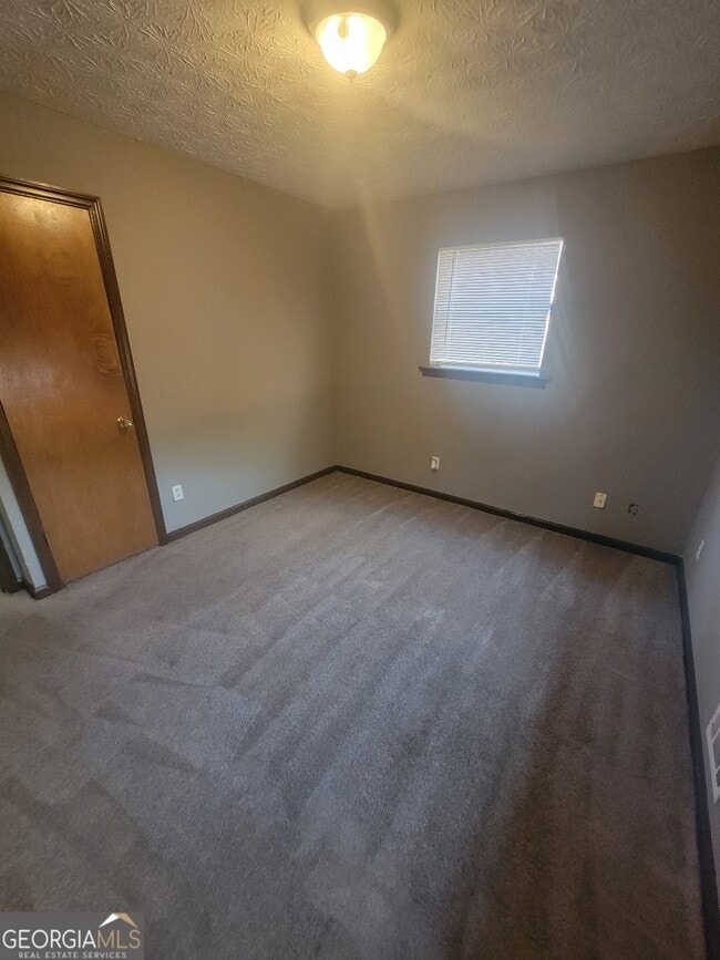 Building Photo - 2655 Union Rd SW