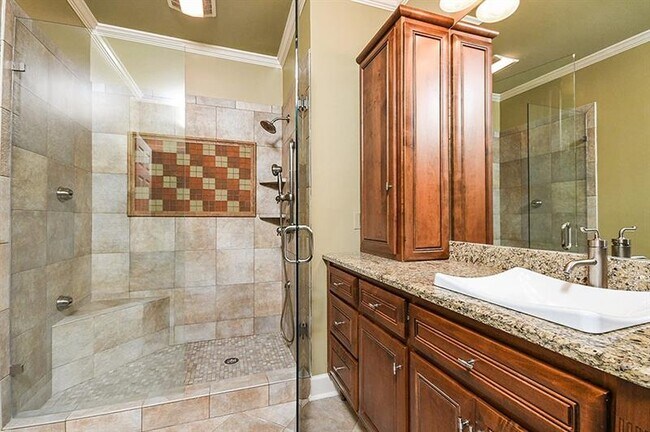 Building Photo - 2865 Lenox Rd NE