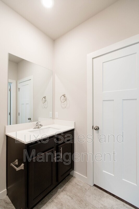Building Photo - 2124 Camino Del Plaza Ln