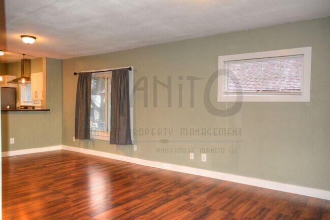 Building Photo - Garland Triplex